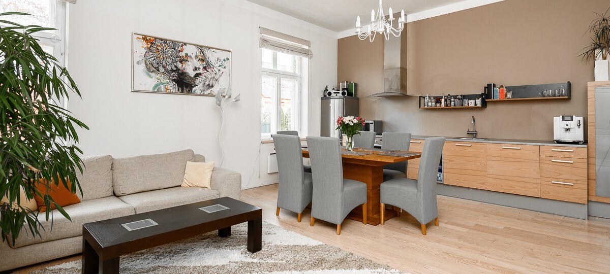 Lõuna 12, Pärnu maakond, Pärnu linn, Kesklinn