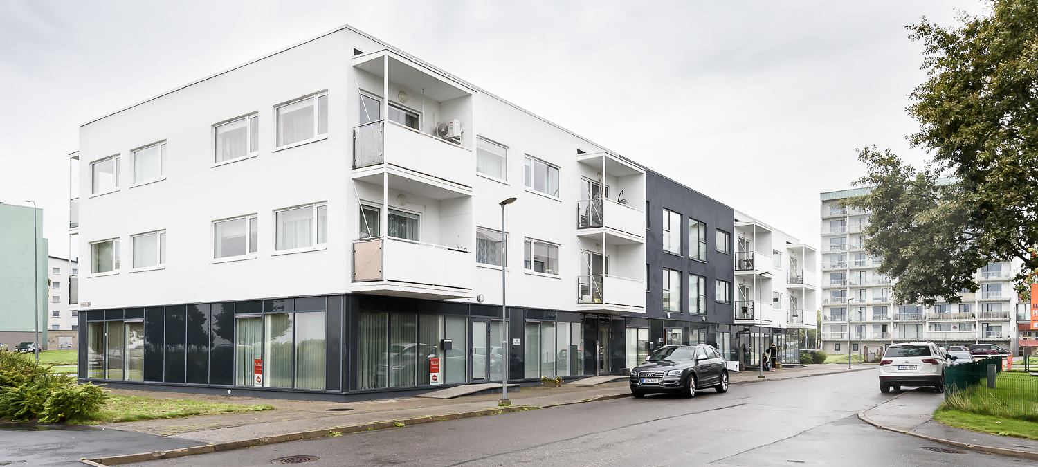 Papiniidu tänav 64, Pärnu