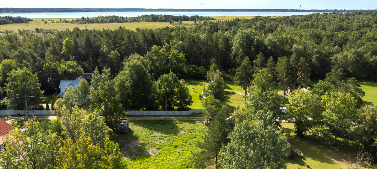 Tõnni , Saare maakond, Saaremaa vald, Parila