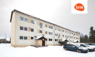 Pärnade puiestee 9, Pärnu