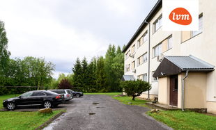 Pärnade puiestee 9, Pärnu