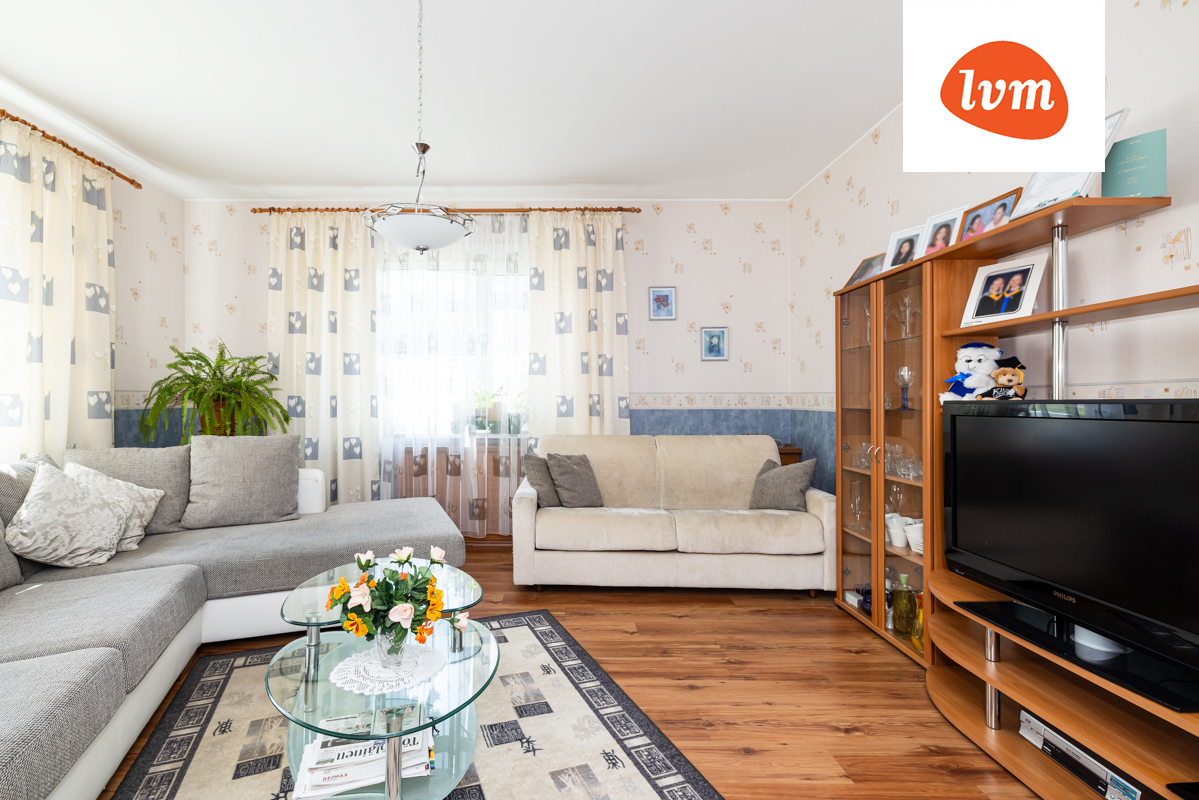 Paldiski mnt 490, Hüüru, Saue vald