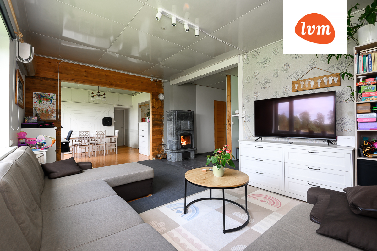 Vana-Tallinna maantee 30, Nurme, Tori vald