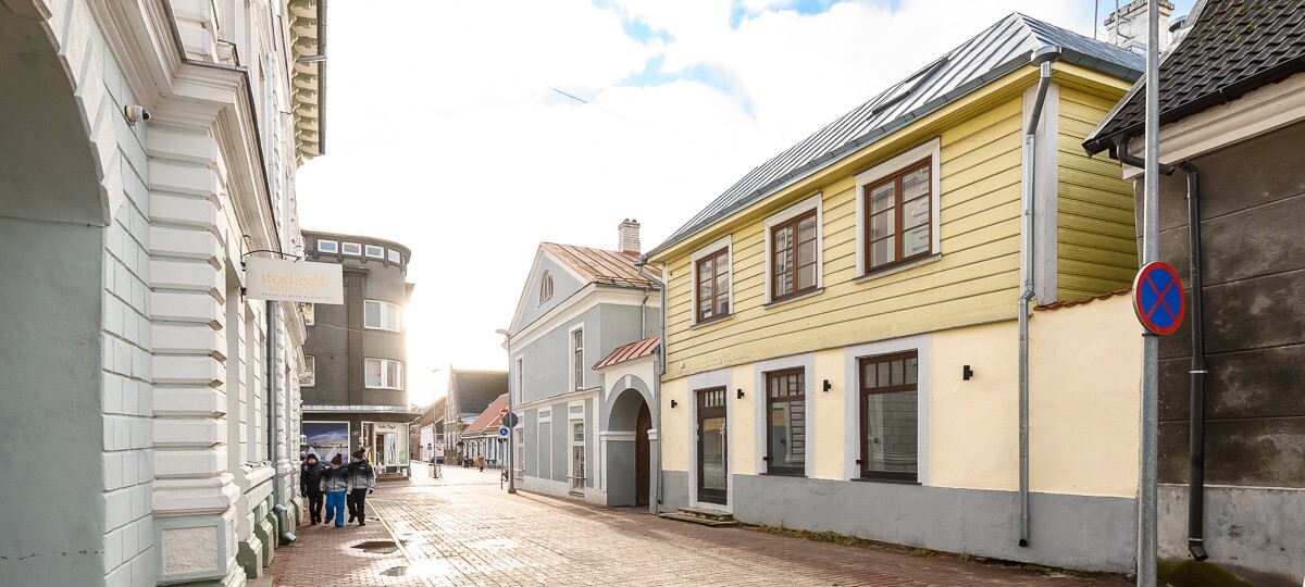 Pühavaimu 11, Pärnu maakond, Pärnu linn, Kesklinn