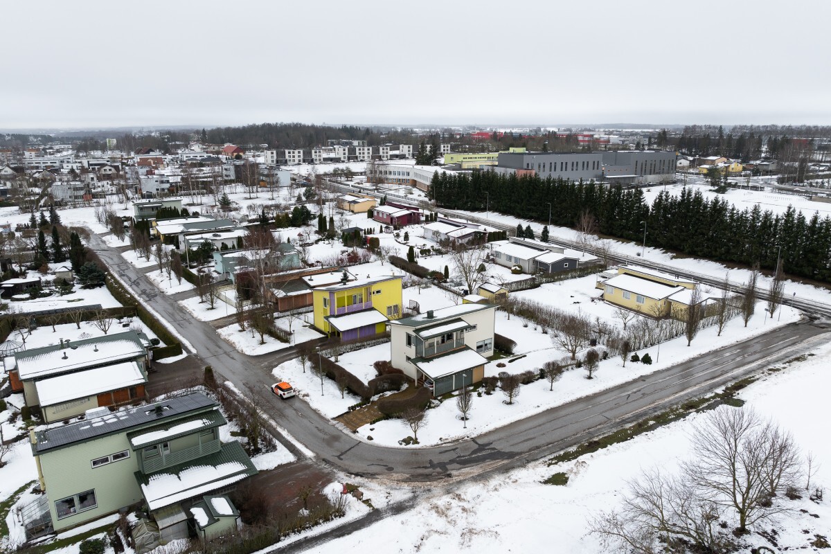 Koovitaja , Tartu maakond, Kambja vald, Ülenurme alevik