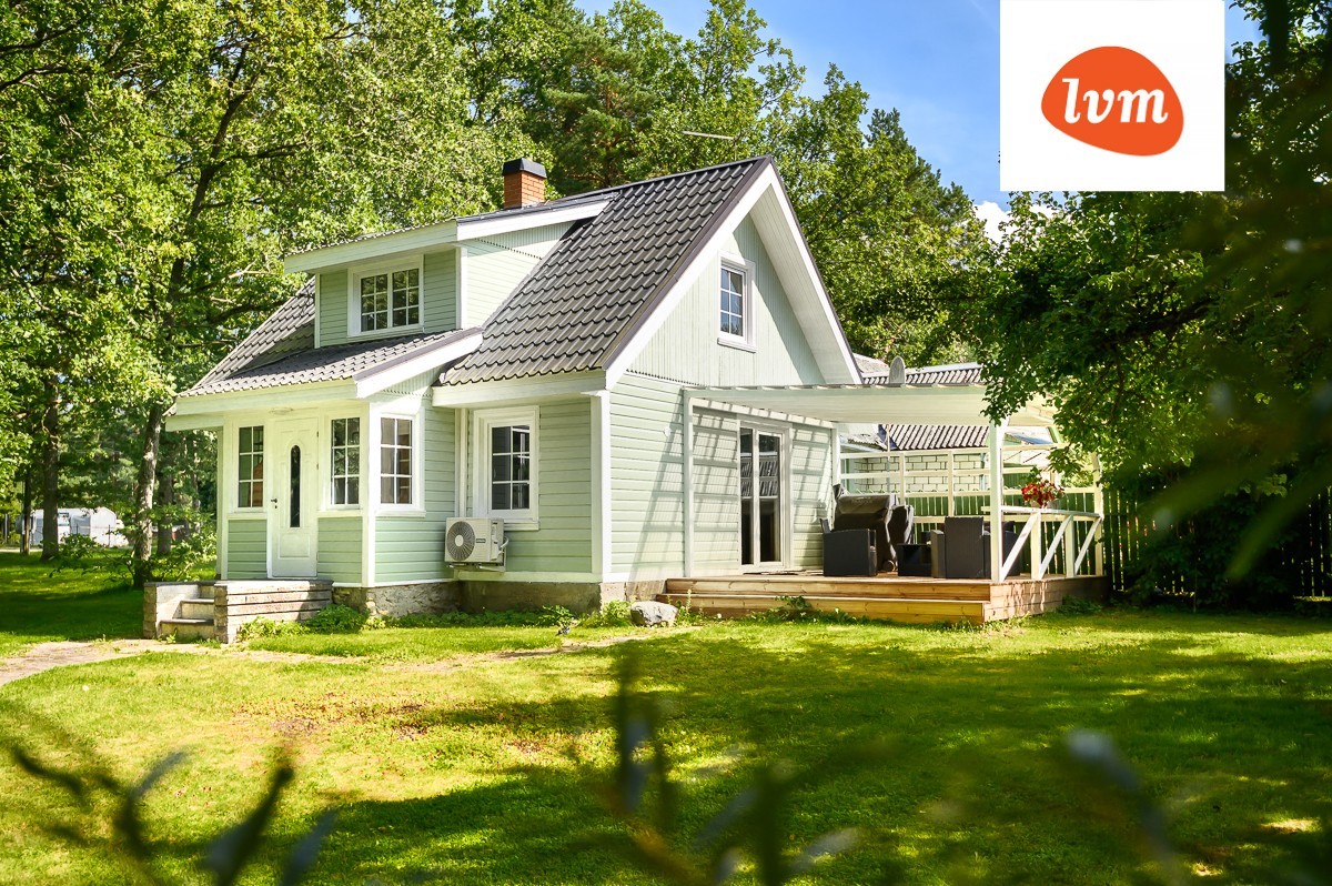 Laadi tee 11, Uulu, Häädemeeste vald